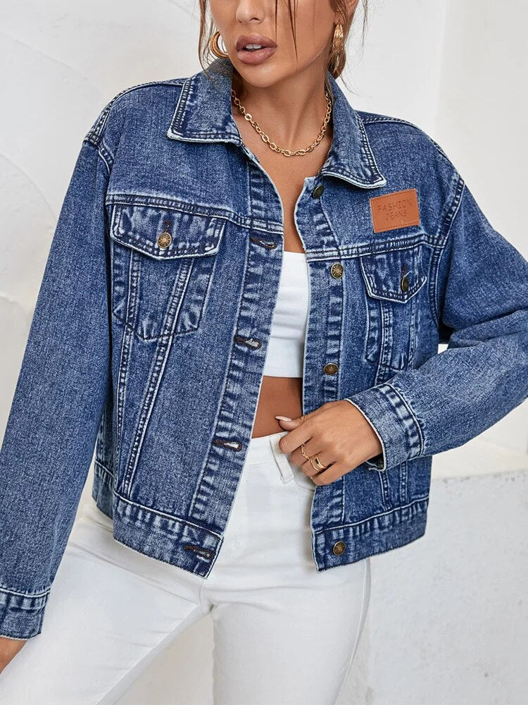 GlamAura| Giacca di Jeans Comoda con Stile e Colletto Rovesciato per la Tua Primavera